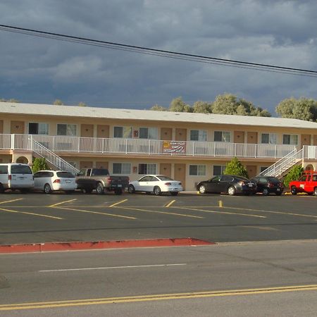 Budget Inn Needles Buitenkant foto